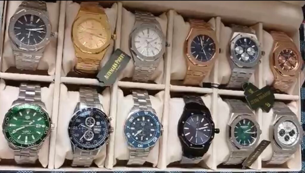 WATCHES 43cm