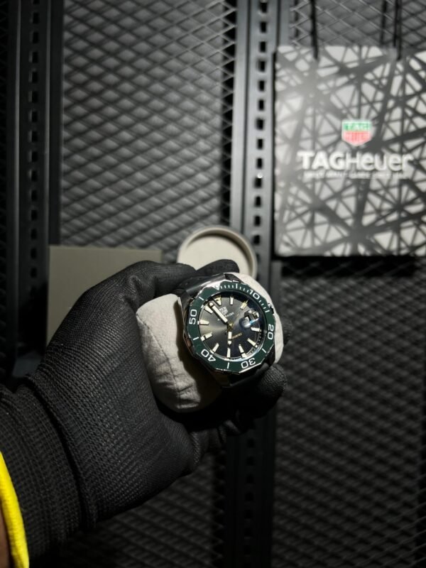 TAG HEUER