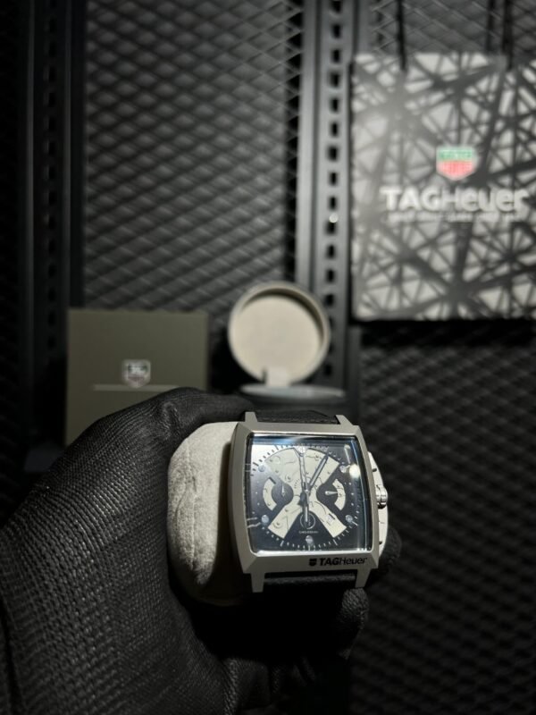 TAG HEUER