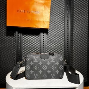 LOUIS VUITTON HANDBAG